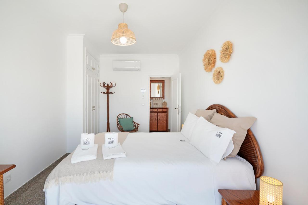 Costa Beach Apartment By The Portuguese Butler Costa de Caparica Εξωτερικό φωτογραφία