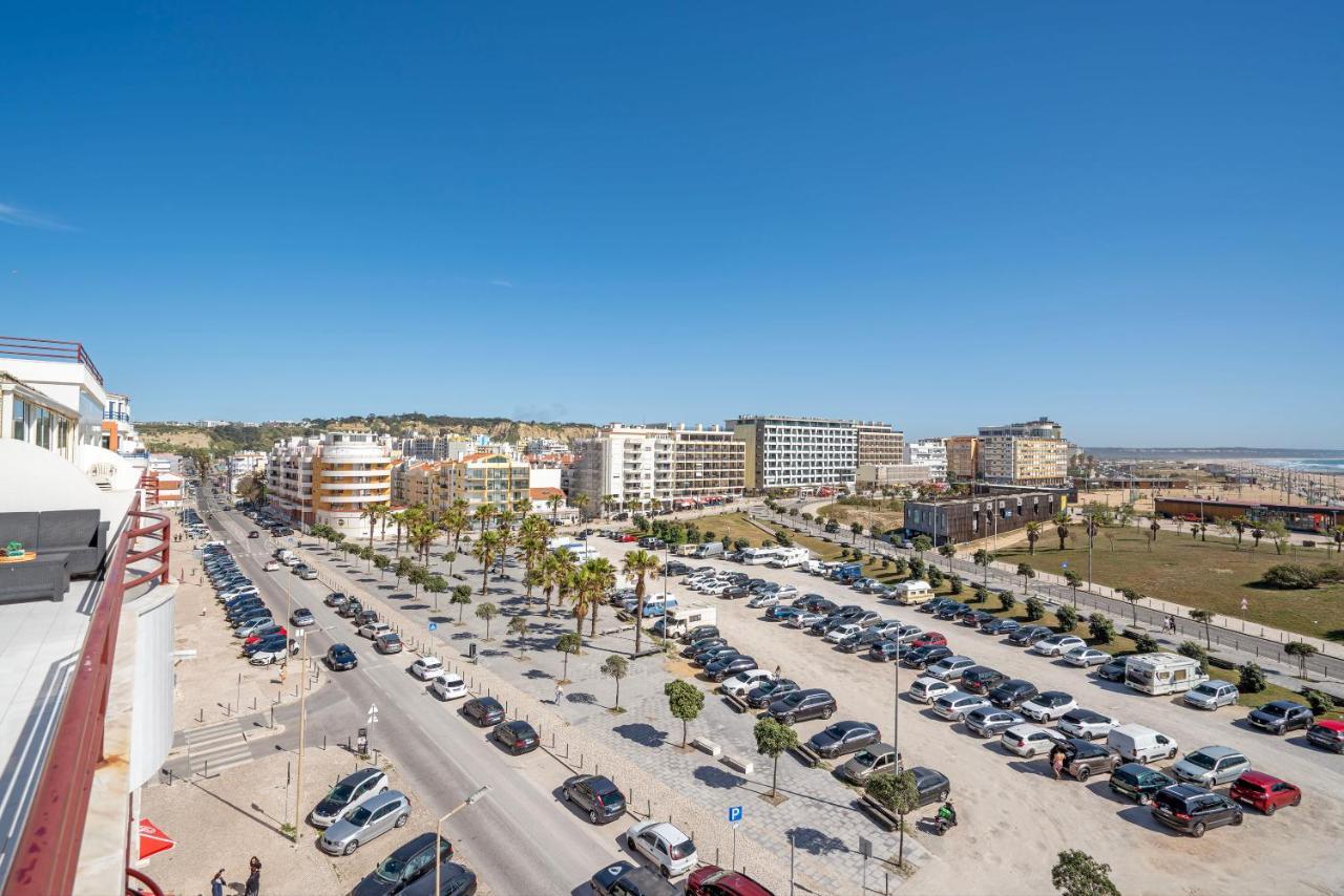 Costa Beach Apartment By The Portuguese Butler Costa de Caparica Εξωτερικό φωτογραφία
