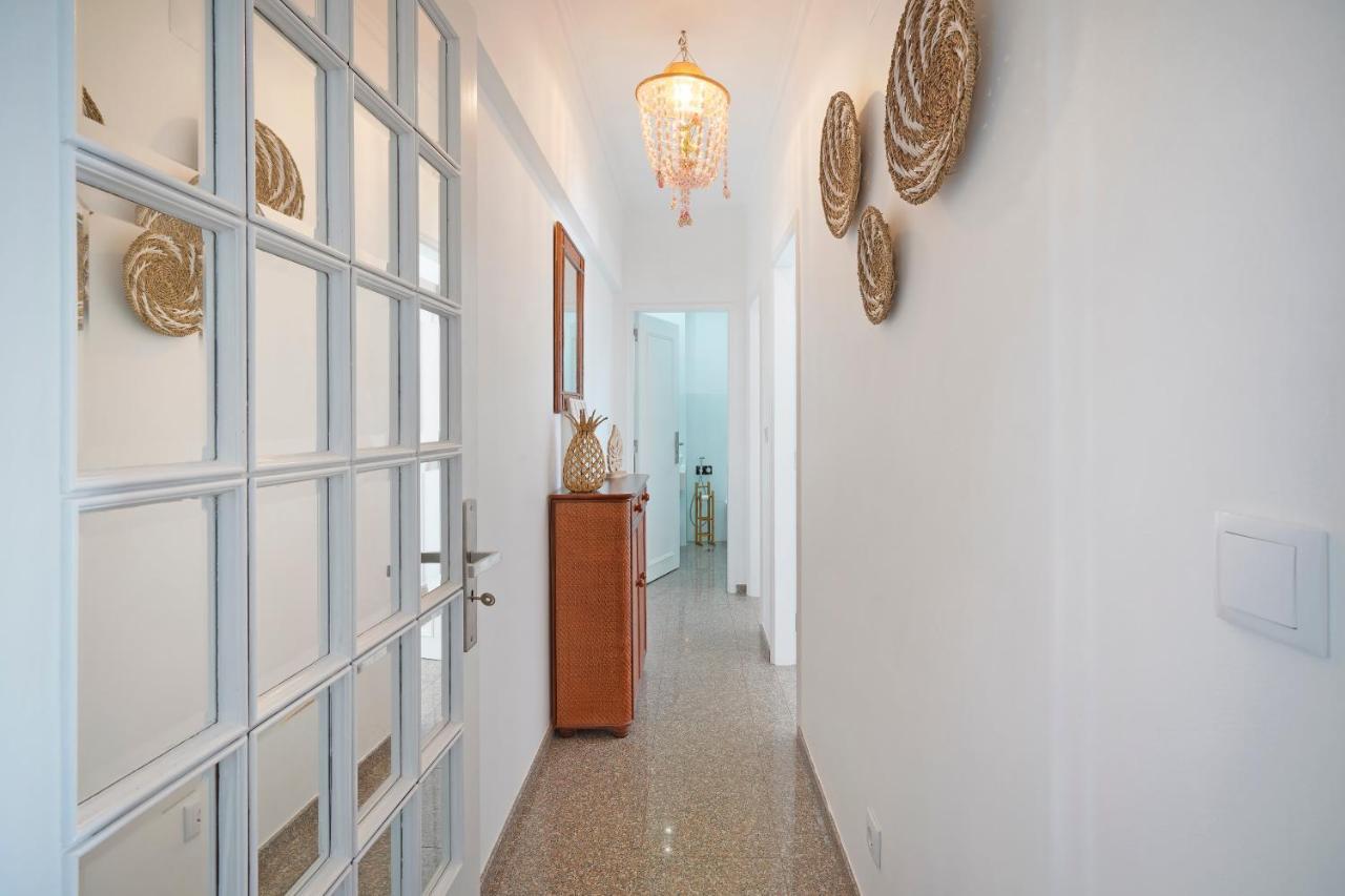 Costa Beach Apartment By The Portuguese Butler Costa de Caparica Εξωτερικό φωτογραφία